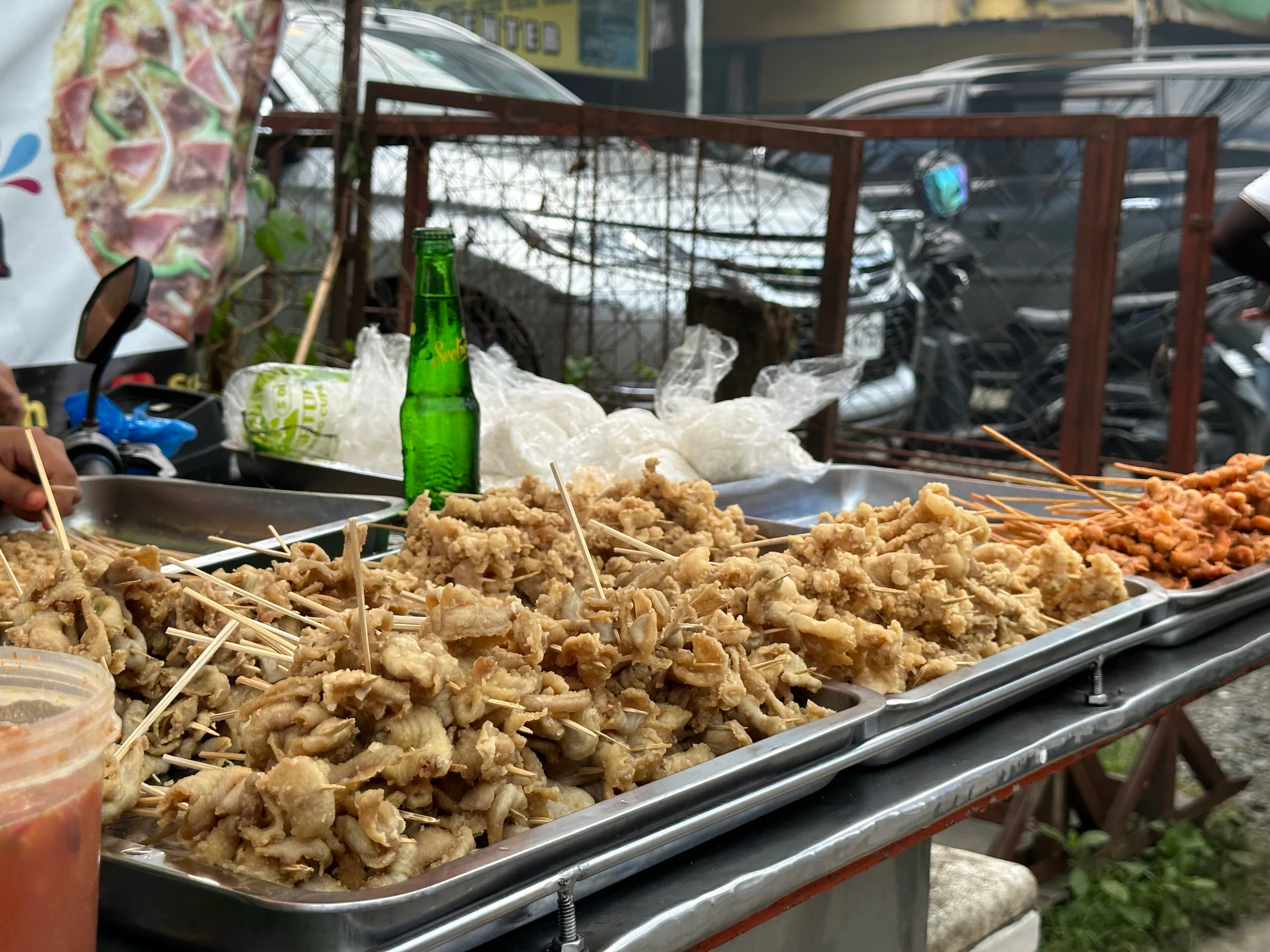 露店　鶏皮揚げ