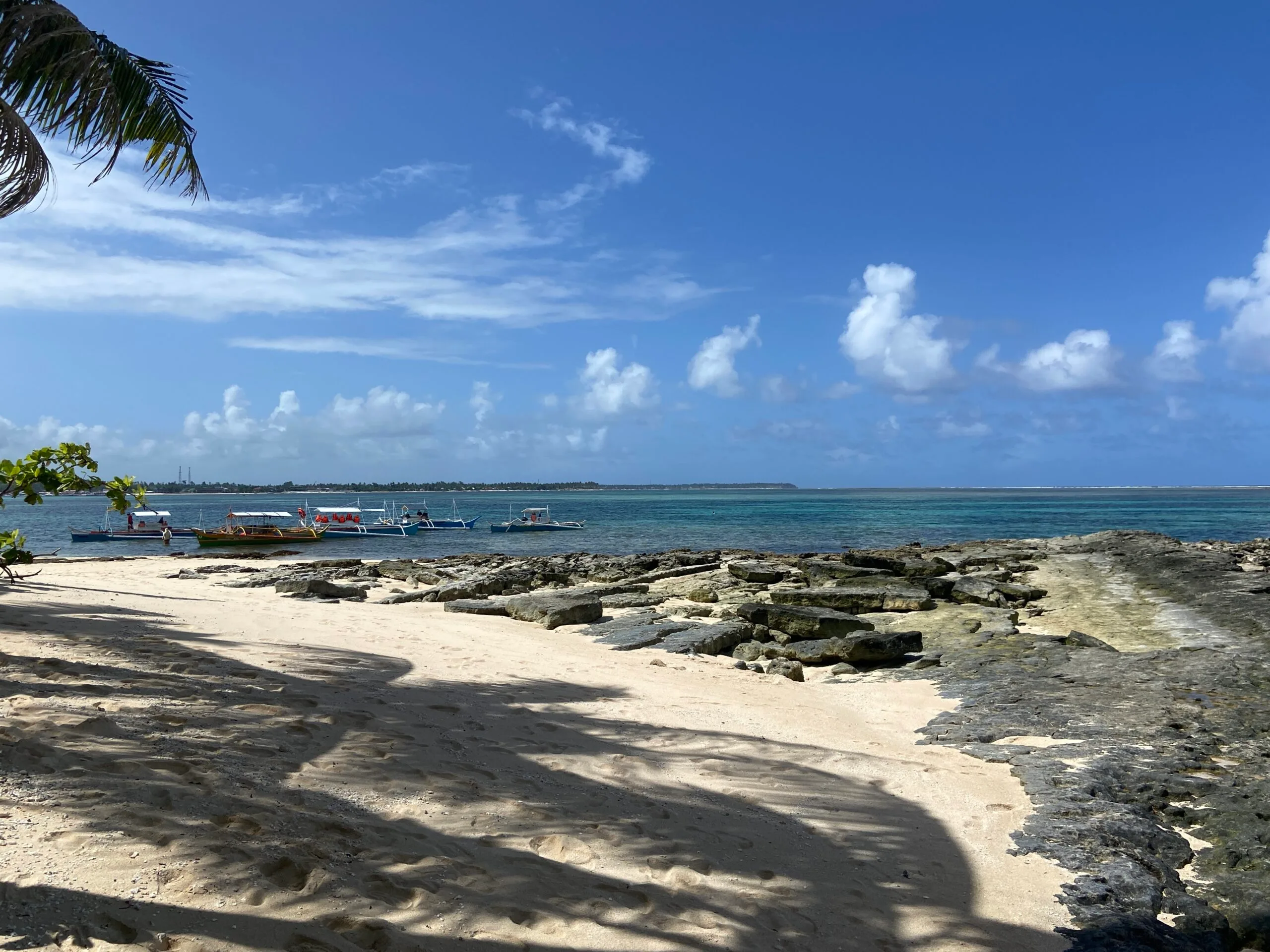 グヤム島