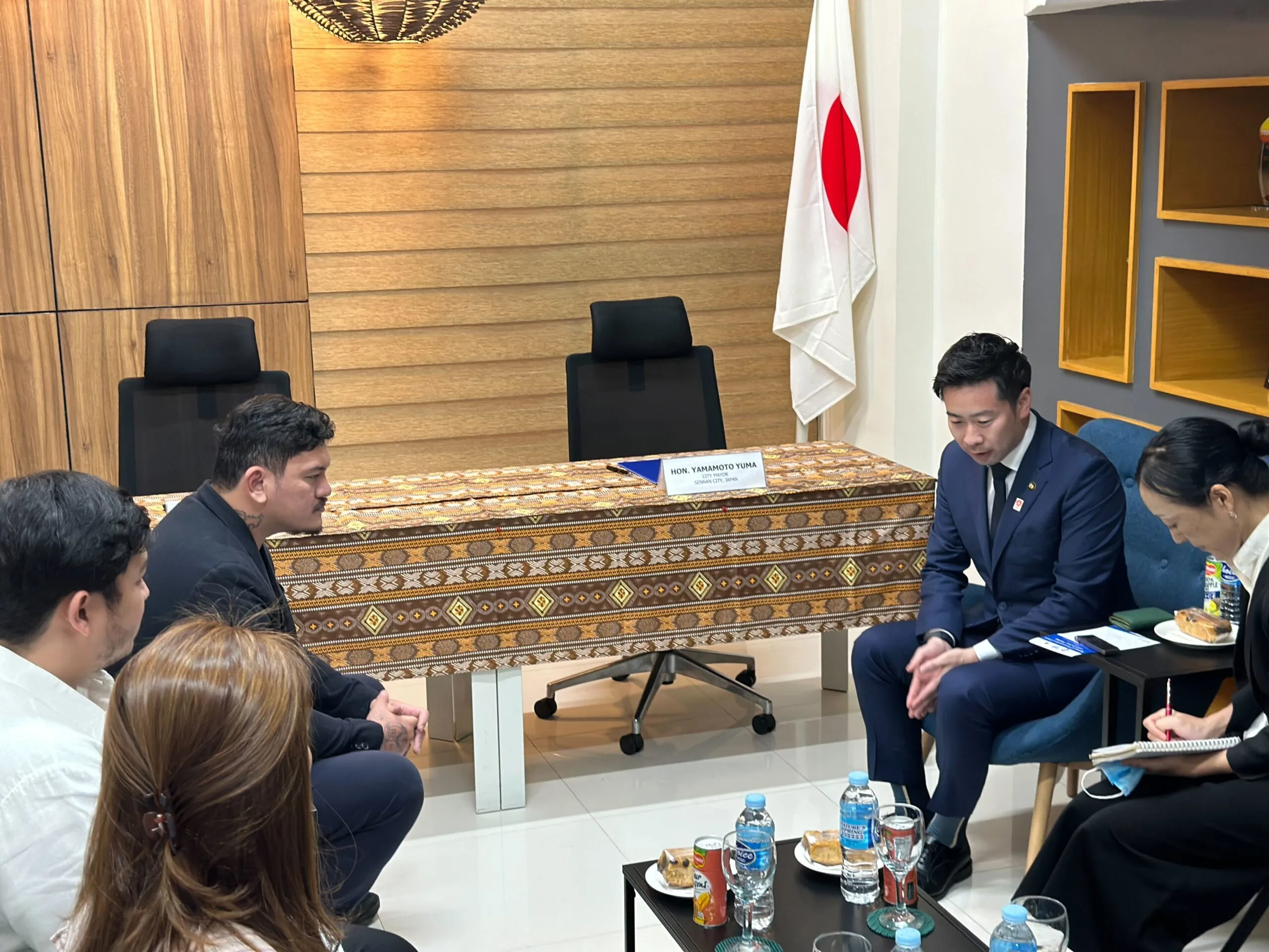 ダバオ市と泉南市会談
