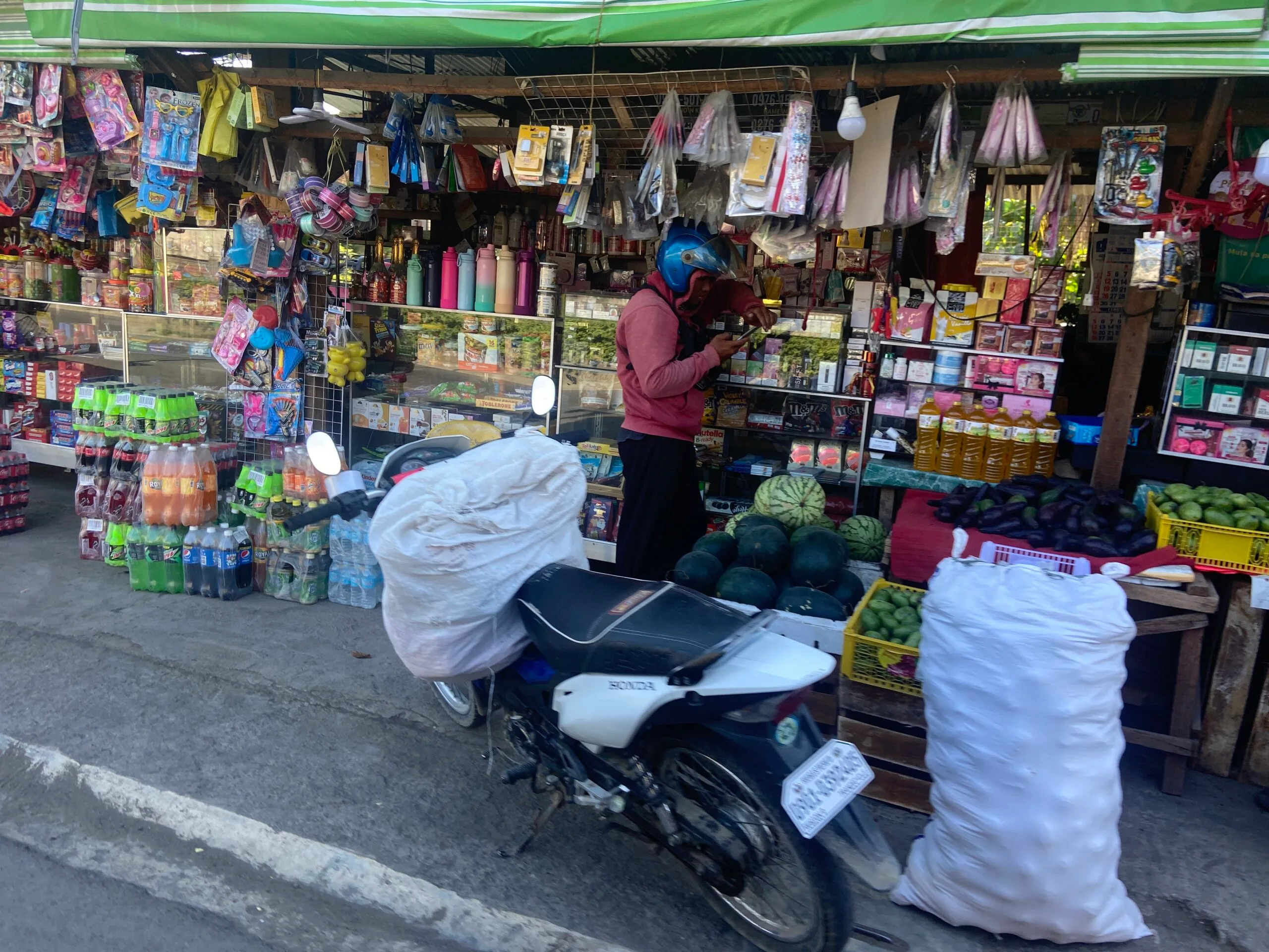 雑貨店