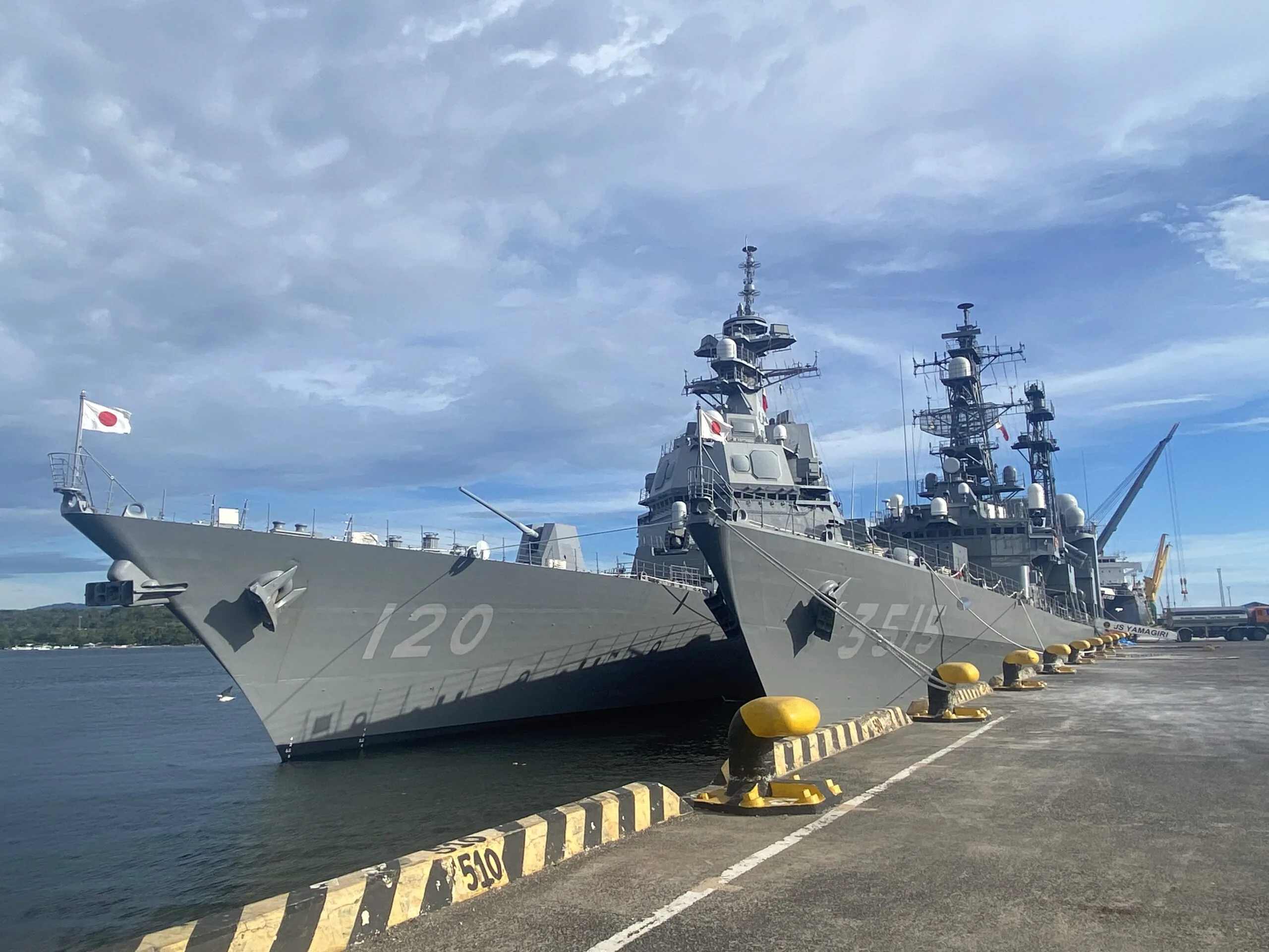 海上自衛隊 ササ港