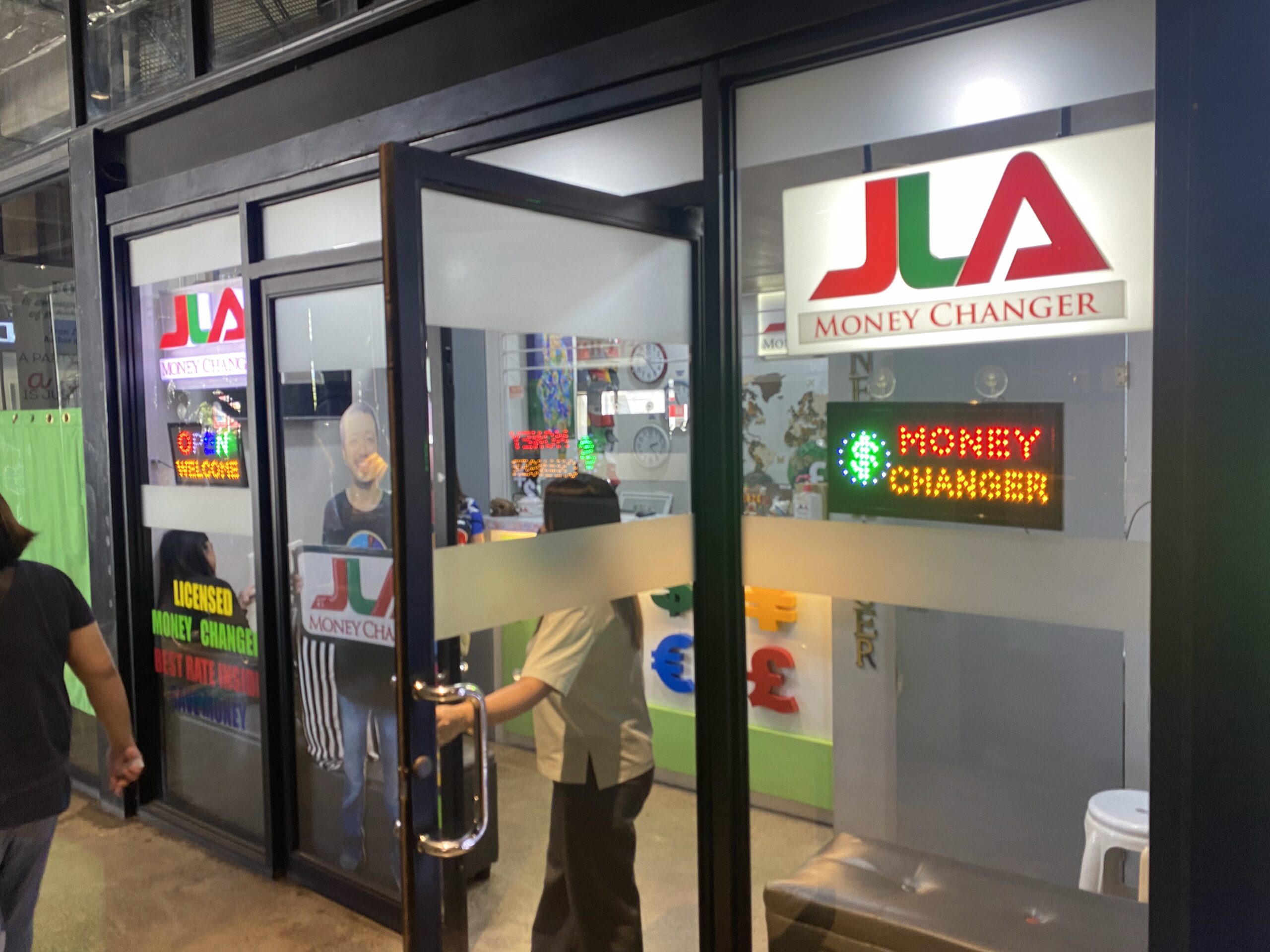 ダバオのおすすめ両替所 JLA MONEY CHANGER