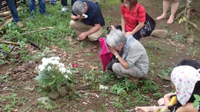異母兄弟によるお墓参り