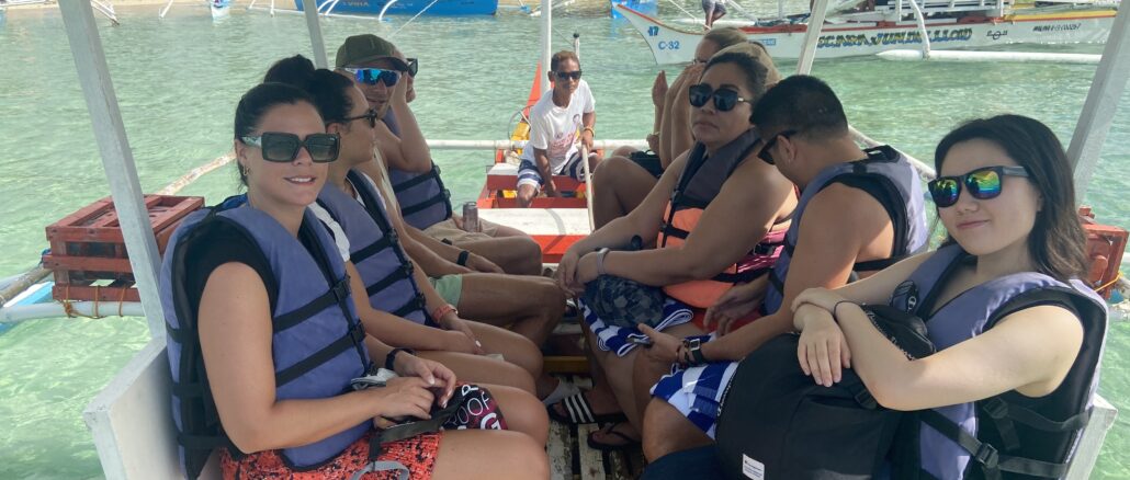 アイランドホッピング