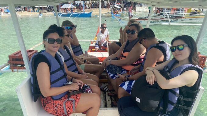 アイランドホッピング