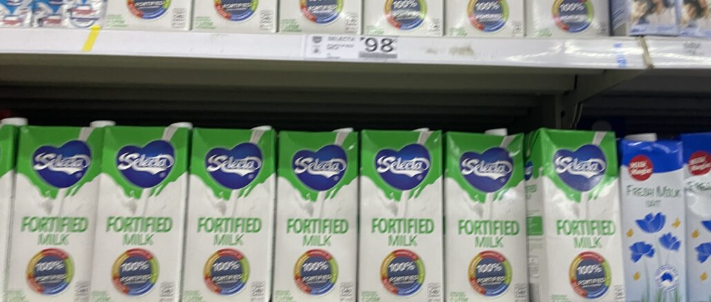 スーパーマーケット