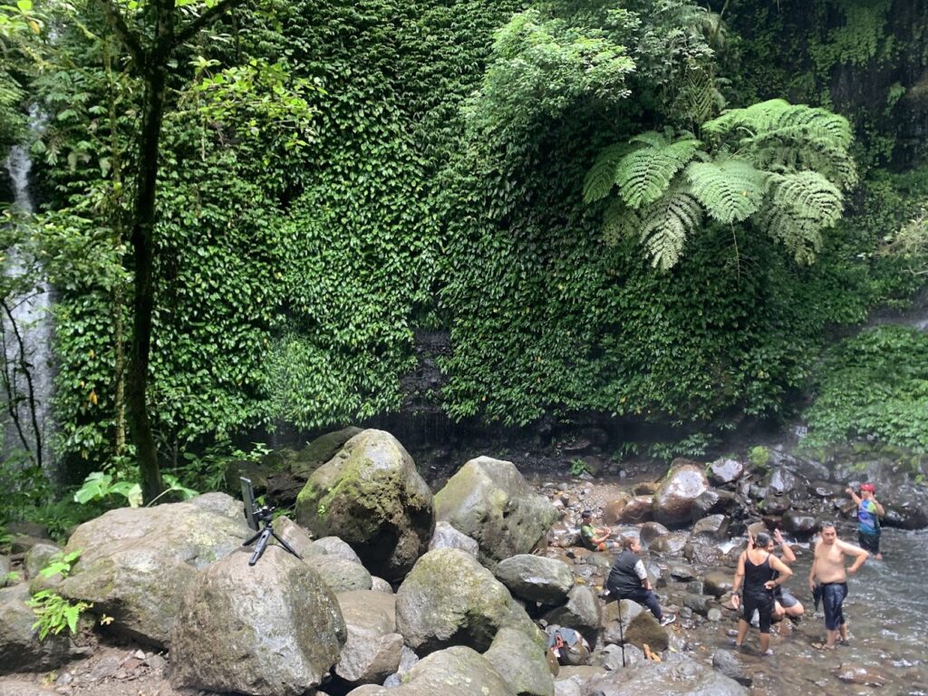 写真撮影に本気なフィリピン人の皆さん