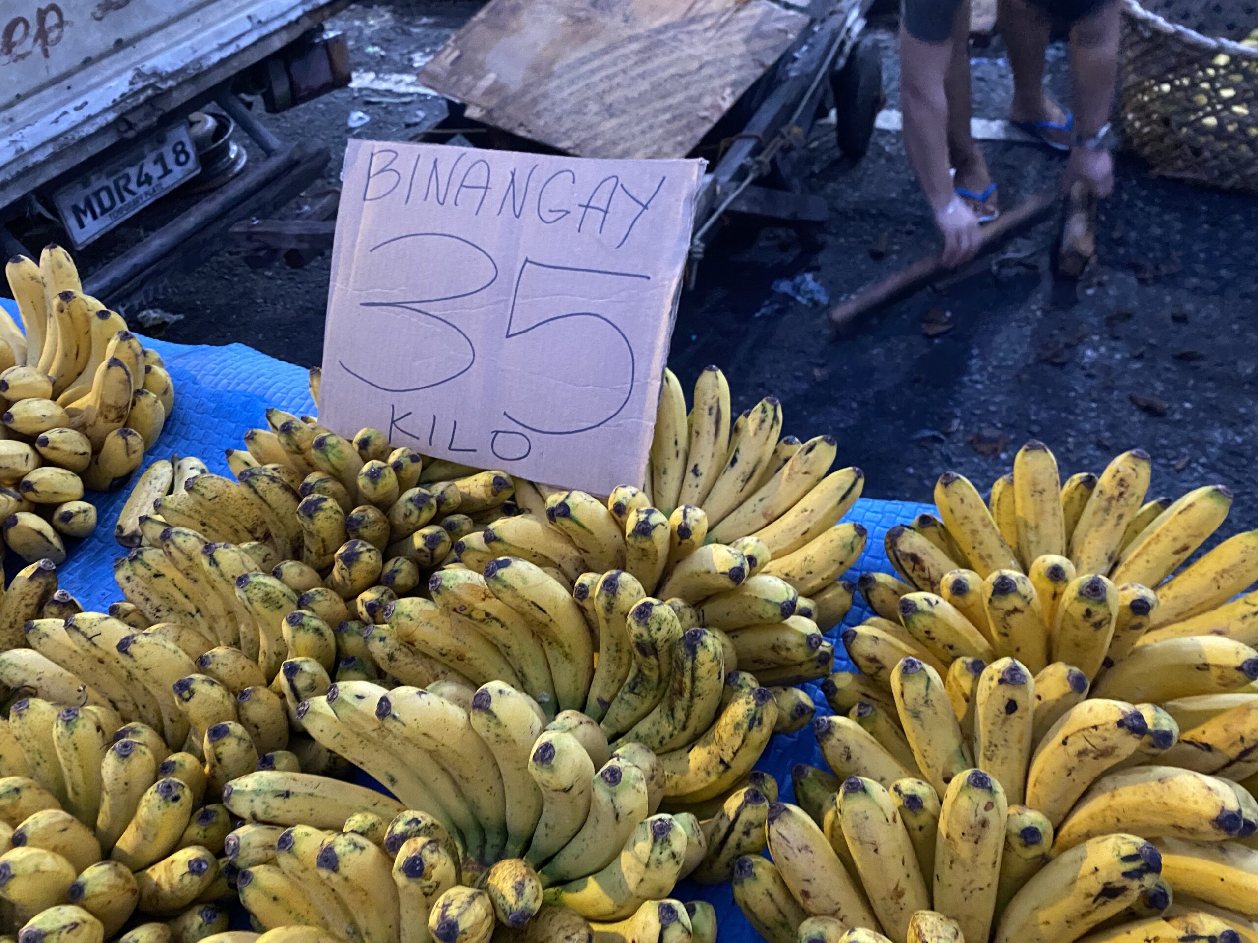 市場 バナナ