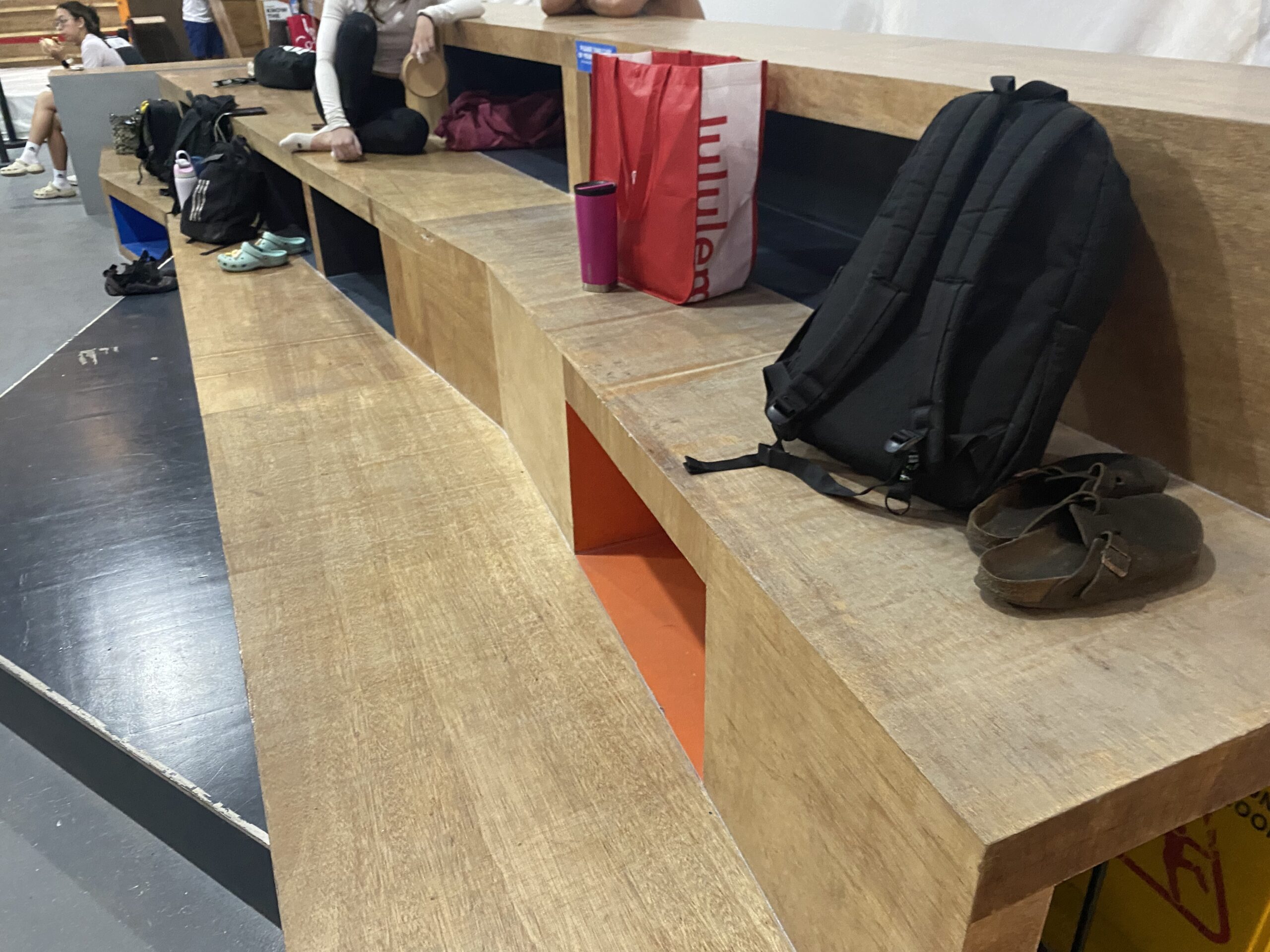 ボルダリング　休憩スペース