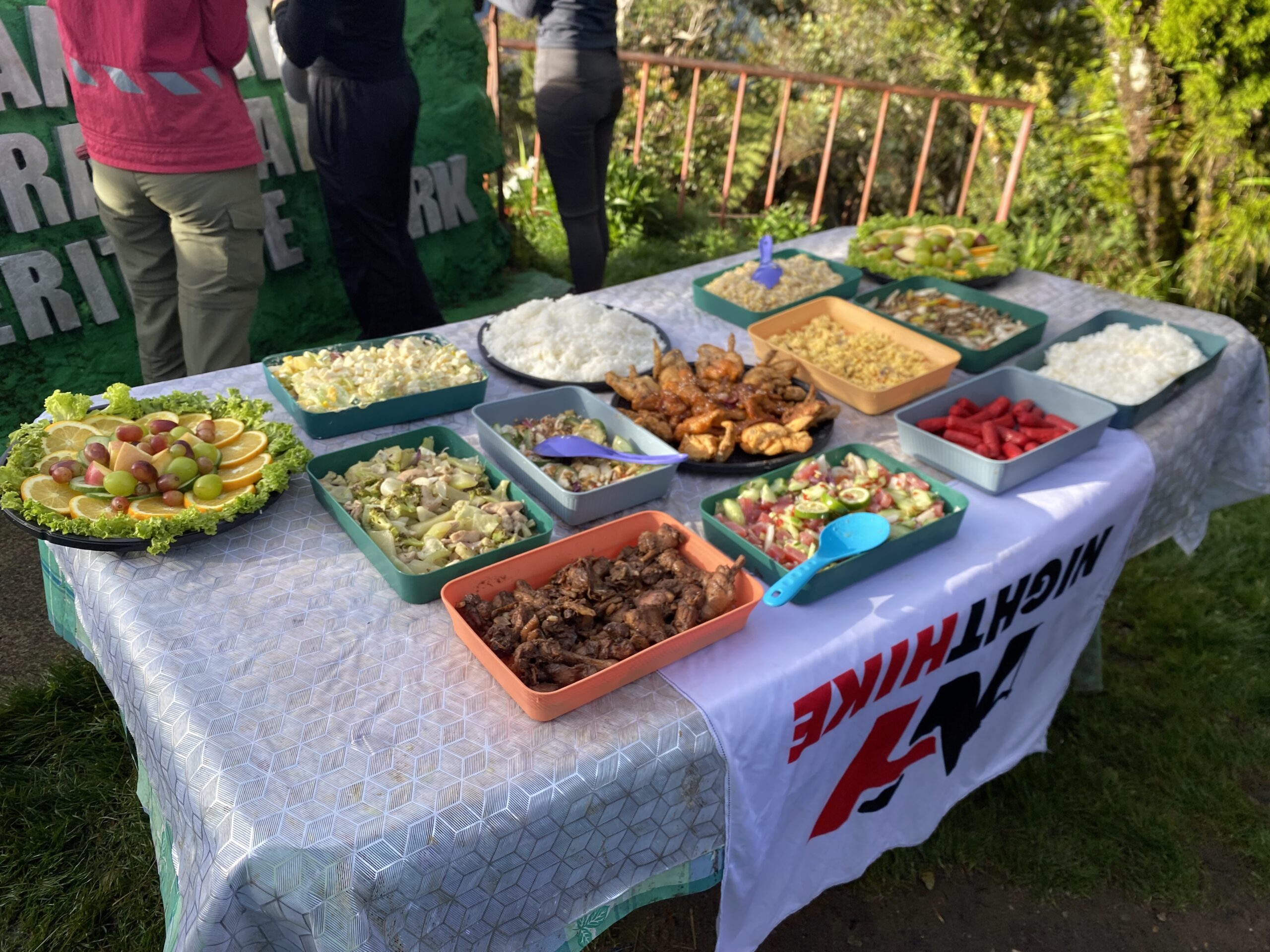 キタングラッド山 登山 景色 朝食