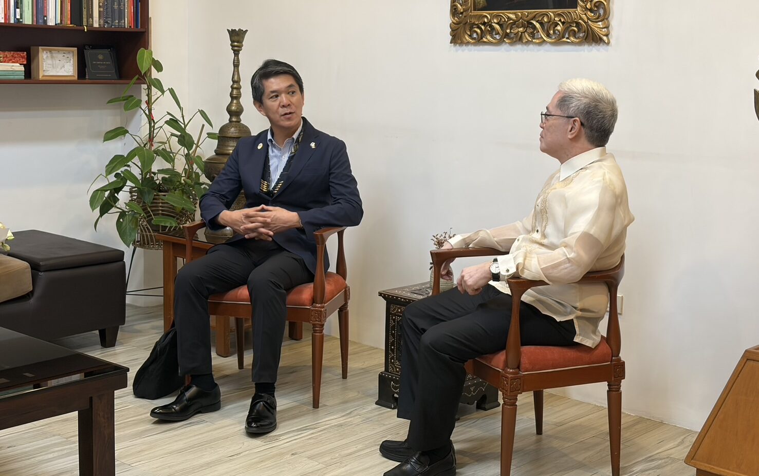 アテネオ　遠藤大使