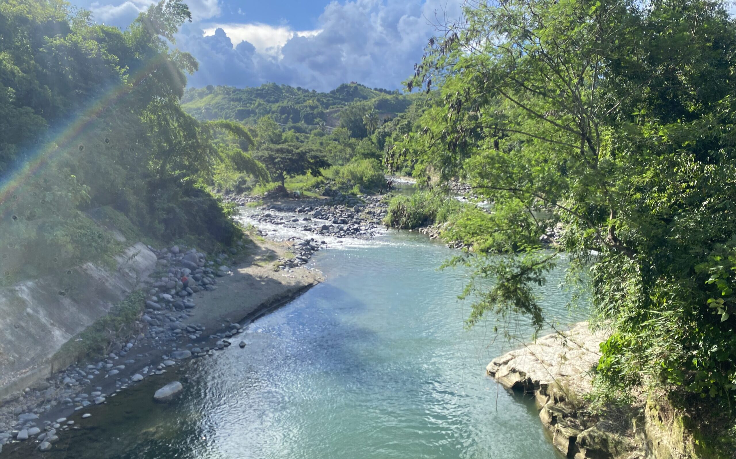 川の景色　日系人　歴史
